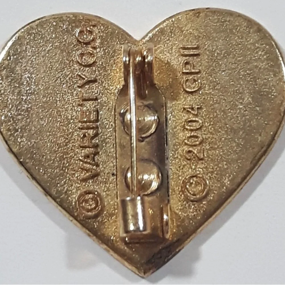 Variety Cc Gold Heart Spider-Man Collector Lapel Pin 2004 - Picture 3 of 3